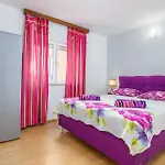 Arcobaleno Appartamento Pola